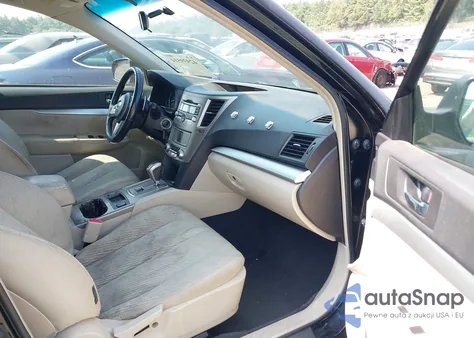 2010 Subaru Outback 2.5I Premium z USA, uszkodzony, nr VIN 4S4BRBCC3A3356244